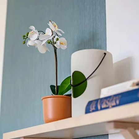 Storytellers - Terrace By The River Lisboa